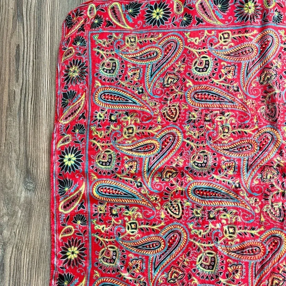 100% pure silk Vibrant Paisley Bandana scarf 25/26 inches